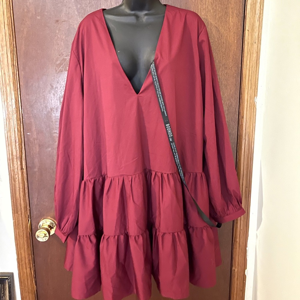Boohoo Tiered V Neck Smock Dress Sz 16